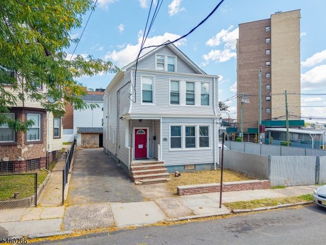 35 IRVING AVE, Newark City, NJ 07112