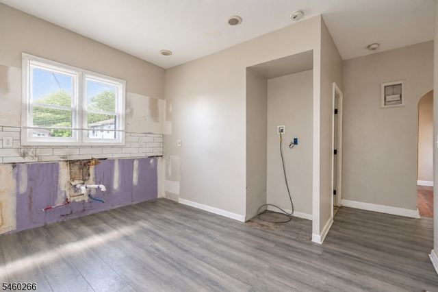 35 IRVING AVE, Newark City, NJ 07112