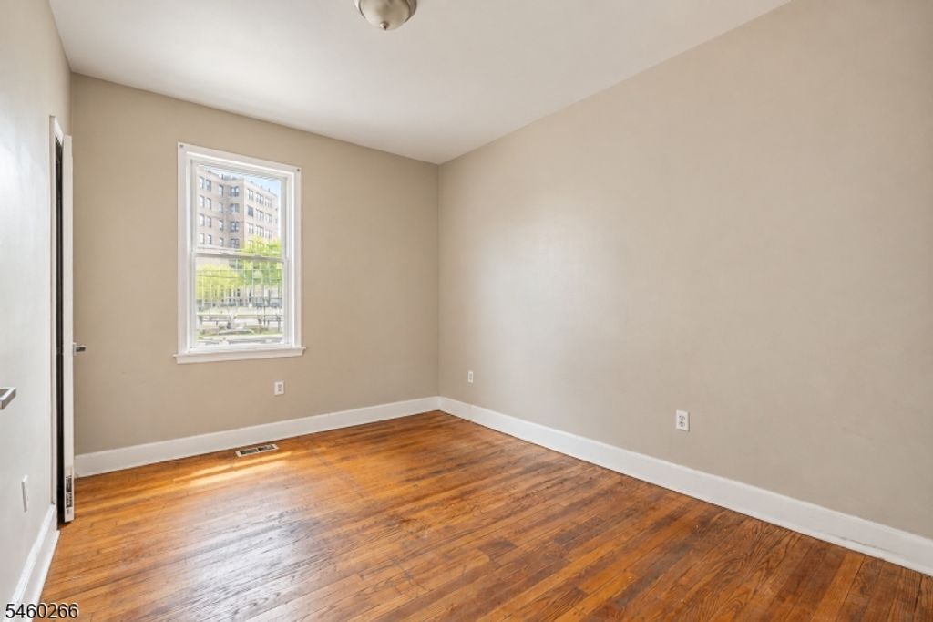 35 IRVING AVE, Newark City, NJ 07112 — photo 5