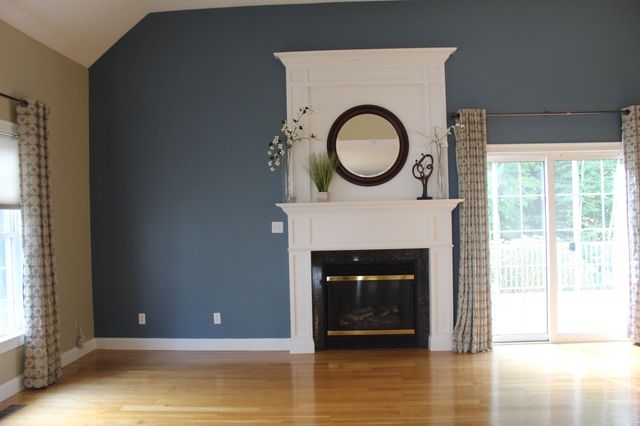 51 Lawrence Dr 51, Franklin, MA 02038