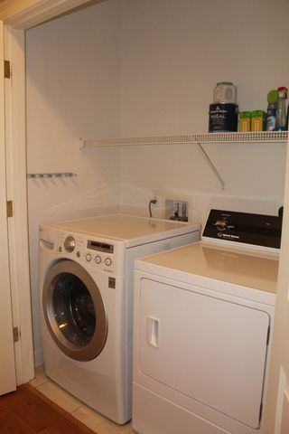51 Lawrence Dr 51, Franklin, MA 02038