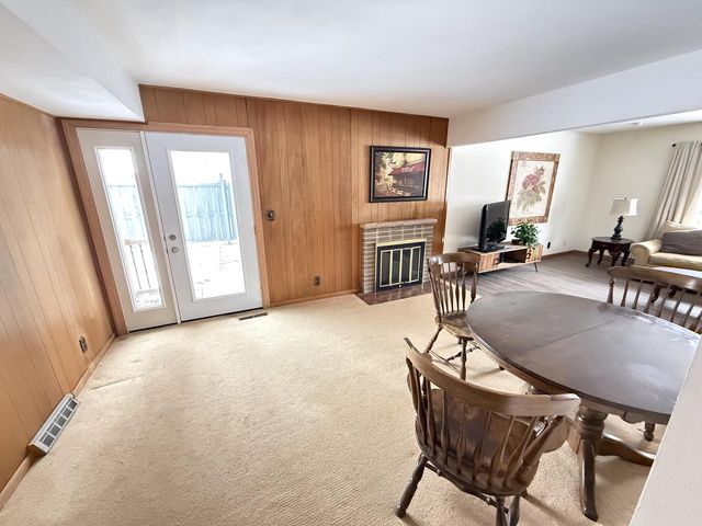 1956 Bootmaker DRIVE, Beloit, WI 53511