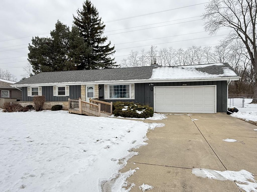 1956 Bootmaker DRIVE, Beloit, WI 53511