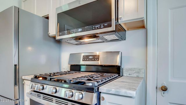 5712 Southern Pkwy, Louisville, KY 40214