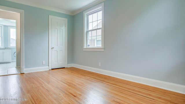 5712 Southern Pkwy, Louisville, KY 40214