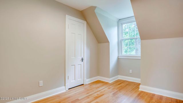 5712 Southern Pkwy, Louisville, KY 40214