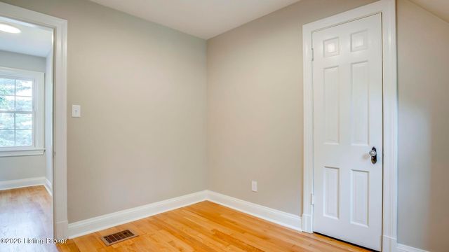 5712 Southern Pkwy, Louisville, KY 40214