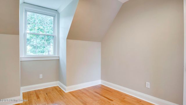 5712 Southern Pkwy, Louisville, KY 40214