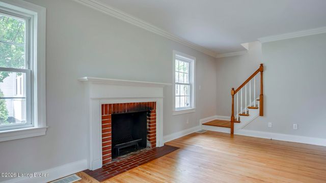 5712 Southern Pkwy, Louisville, KY 40214