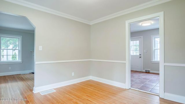 5712 Southern Pkwy, Louisville, KY 40214