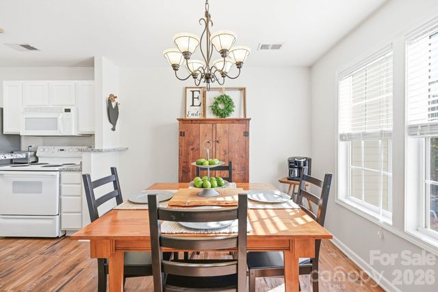 298 Town Park Drive 202, Advance, NC 27006