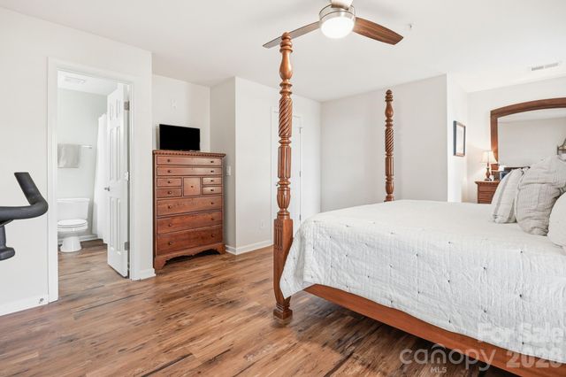 298 Town Park Drive 202, Advance, NC 27006