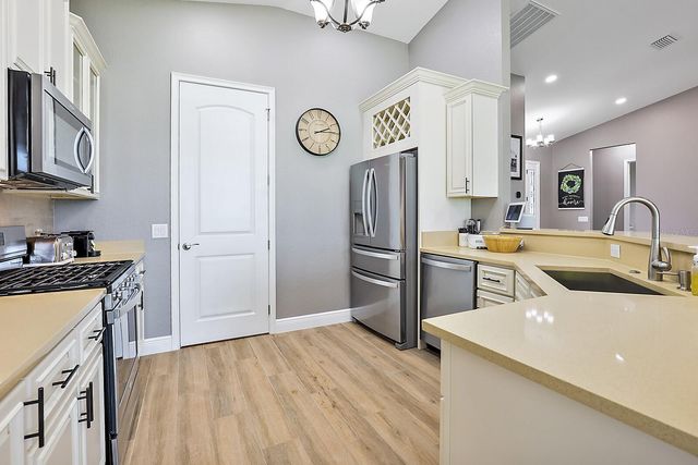 5035 NE 125TH LOOP, Oxford, FL 34484
