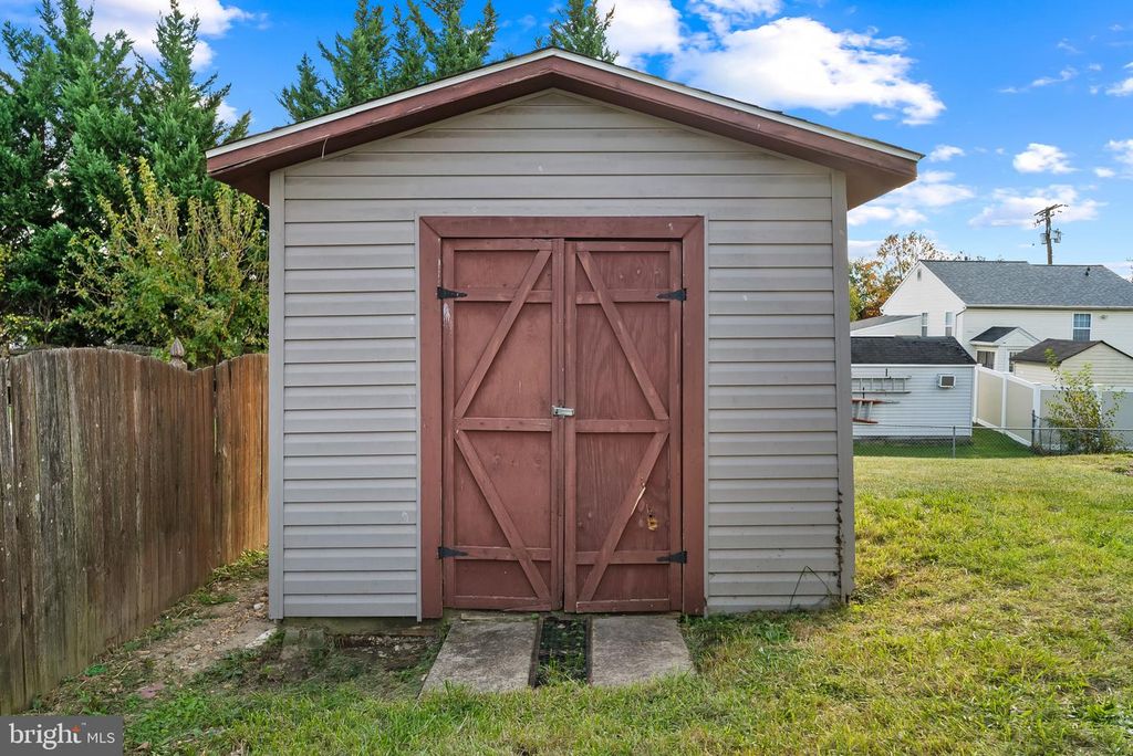 2807 ILLINOIS, Baltimore, MD 21227