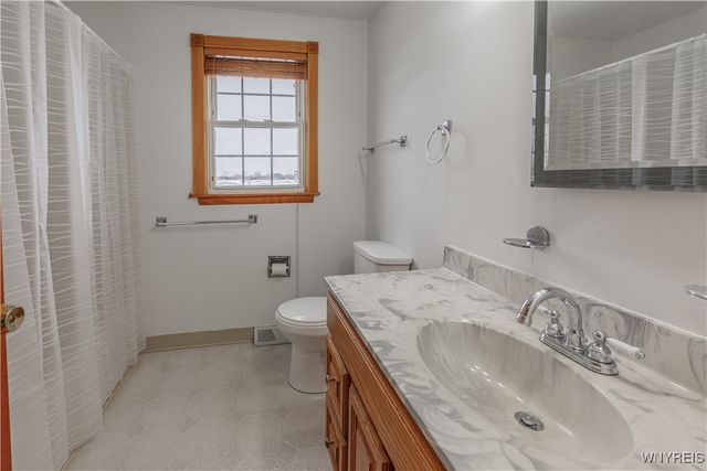 6170 Old Beattie Road, Lockport Town, NY 14094