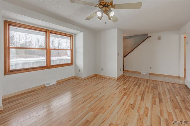 6170 Old Beattie Road, Lockport Town, NY 14094