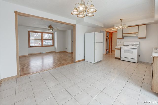 6170 Old Beattie Road, Lockport Town, NY 14094