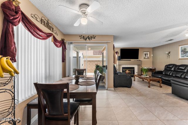 729 Whitlatch Drive, Lancaster, CA 93535