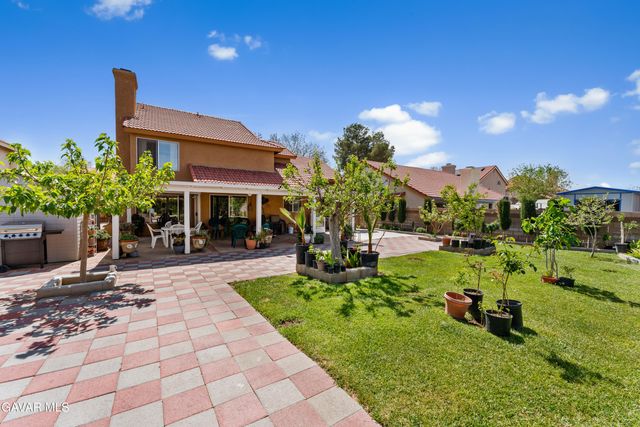 729 Whitlatch Drive, Lancaster, CA 93535