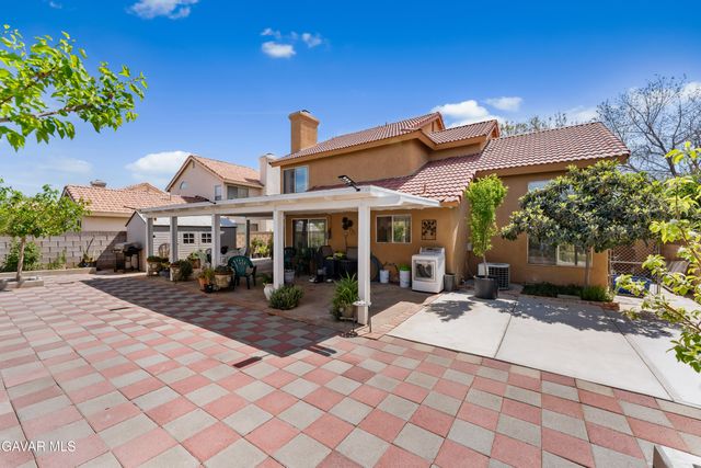 729 Whitlatch Drive, Lancaster, CA 93535