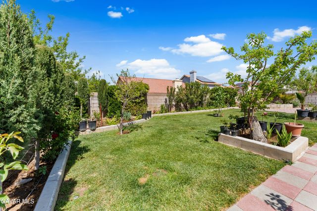 729 Whitlatch Drive, Lancaster, CA 93535