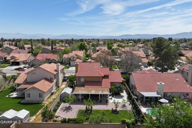 729 Whitlatch Drive, Lancaster, CA 93535