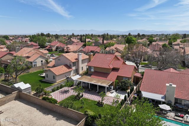 729 Whitlatch Drive, Lancaster, CA 93535