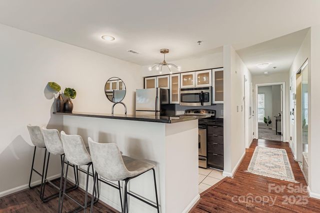 529 N Graham Street 2G, Charlotte, NC 28202