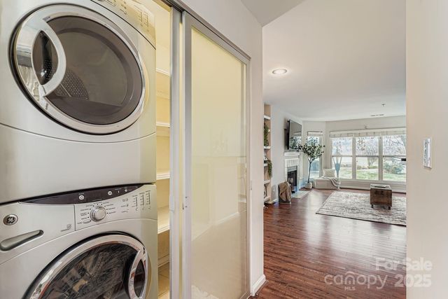 529 N Graham Street 2G, Charlotte, NC 28202