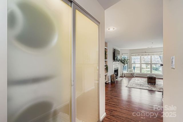 529 N Graham Street 2G, Charlotte, NC 28202