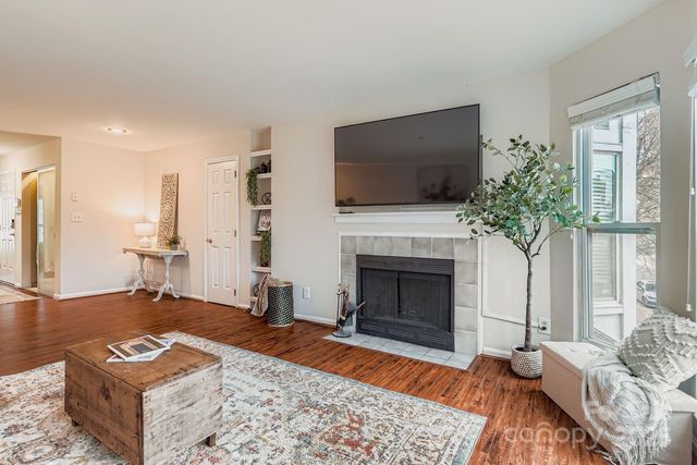 529 N Graham Street 2G, Charlotte, NC 28202