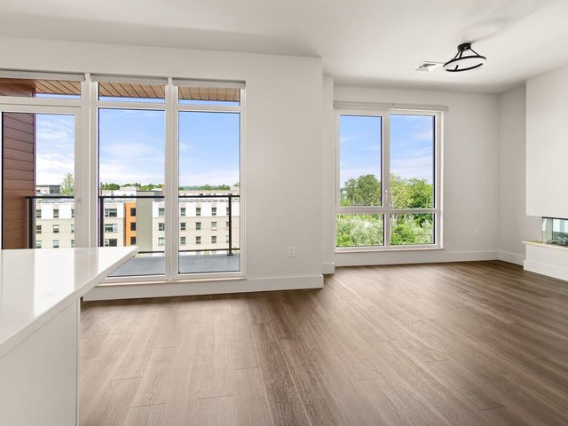 125 Cambrian Way Unit 602, Burlington, VT 05401
