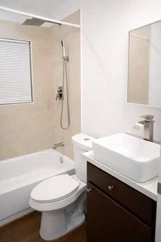 916 Parkway Street, Baytown, TX 77520