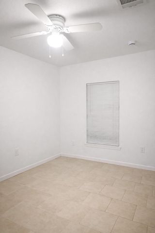 916 Parkway Street, Baytown, TX 77520