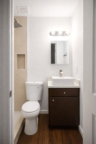 916 Parkway Street, Baytown, TX 77520