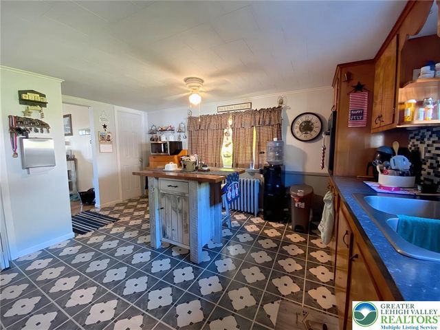 395 Centre Street, Parryville Boro, PA 18071