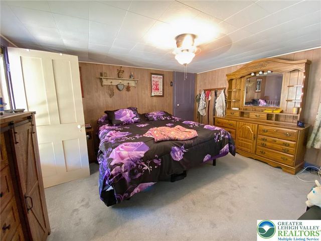 395 Centre Street, Parryville Boro, PA 18071