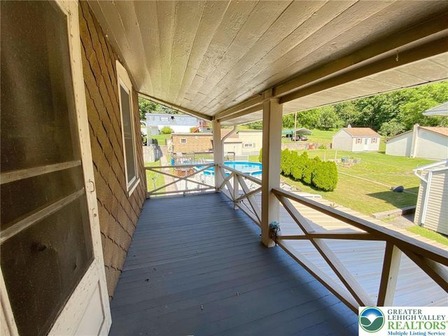 395 Centre Street, Parryville Boro, PA 18071
