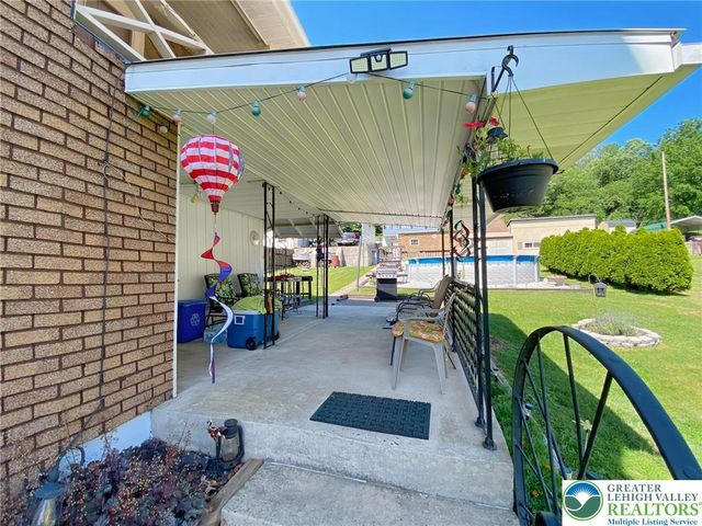 395 Centre Street, Parryville Boro, PA 18071