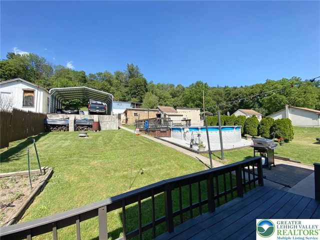 395 Centre Street, Parryville Boro, PA 18071