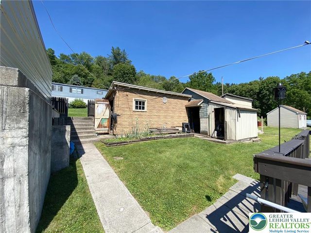395 Centre Street, Parryville Boro, PA 18071