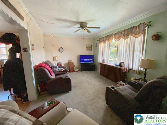 395 Centre Street, Parryville Boro, PA 18071