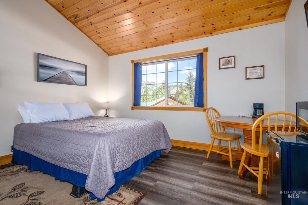 71 W Main, Atlanta, ID 83601 photo 21