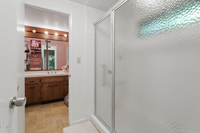 16916 Dormie Place, Los Angeles, CA 91436