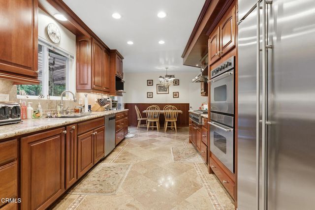 16916 Dormie Place, Los Angeles, CA 91436