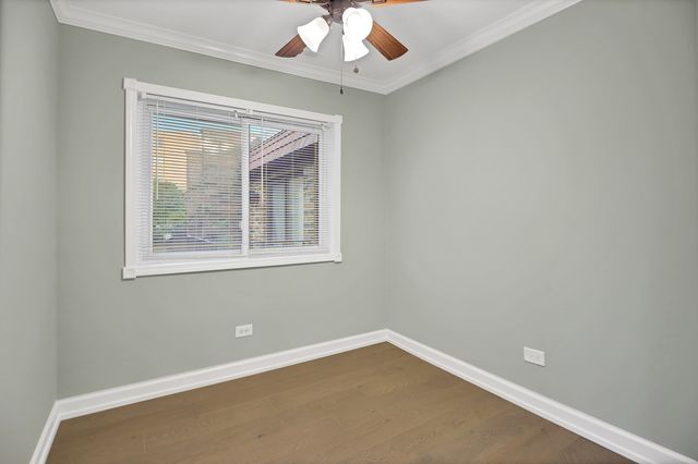 1783 W Algonquin Road 3A, Mount Prospect, IL 60056