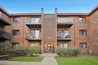 1783 W Algonquin Road 3A, Mount Prospect, IL 60056
