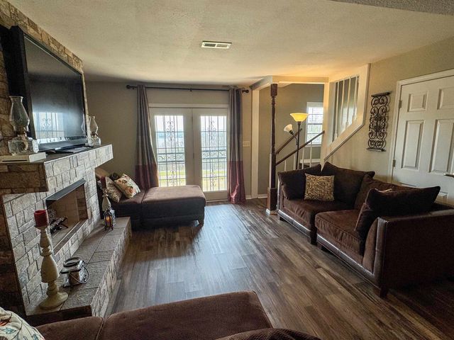 2009 Michigan Ave, Horseshoe Bend, AR 72512