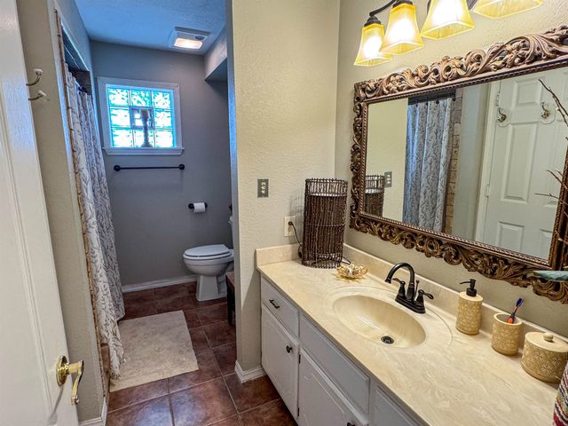 2009 Michigan Ave, Horseshoe Bend, AR 72512