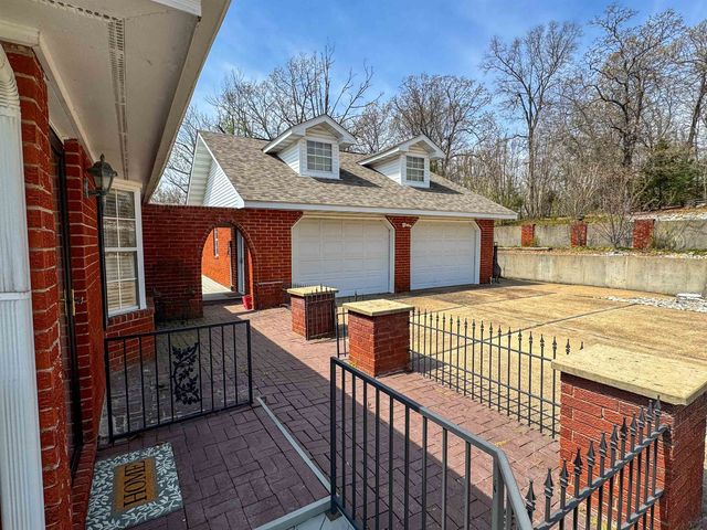 2009 Michigan Ave, Horseshoe Bend, AR 72512